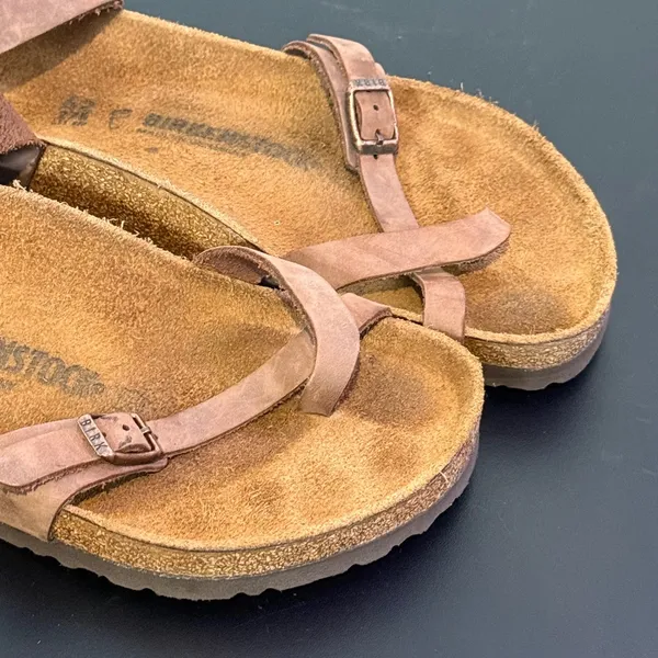 Birkenstock Yara Sandals Mens 9 Womens 11 Brown Leather Ankle Wrap Toe Loop - Image 9