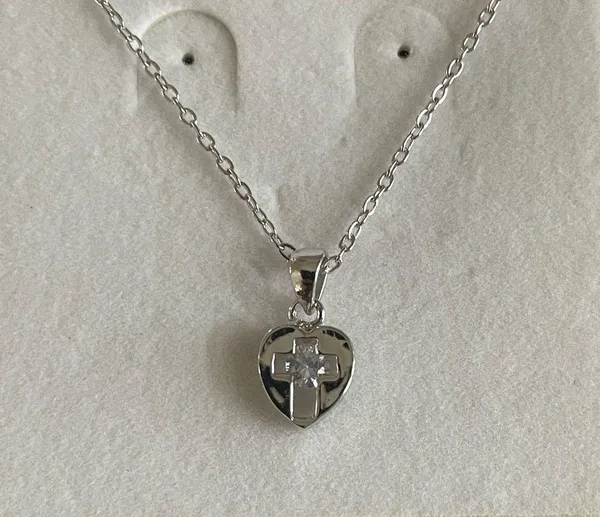 Silver heart and cross necklace - Image 8