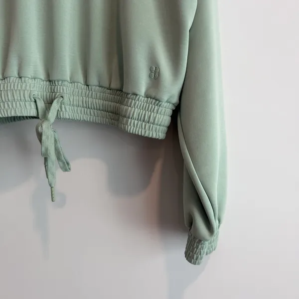 Sweaty Betty Women's Size Small Mint Green Cropped Hoodie Sweatshirt Drawstring - Image 2