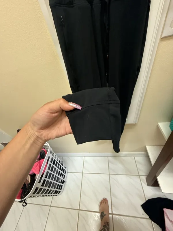 Buffbunny Rosa Pocket Joggers in Black - Image 2