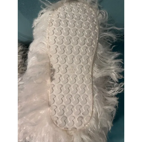 NWT RARE SKIMS Shaggy Faux Fur Boot in Marble size 36 - Image 3
