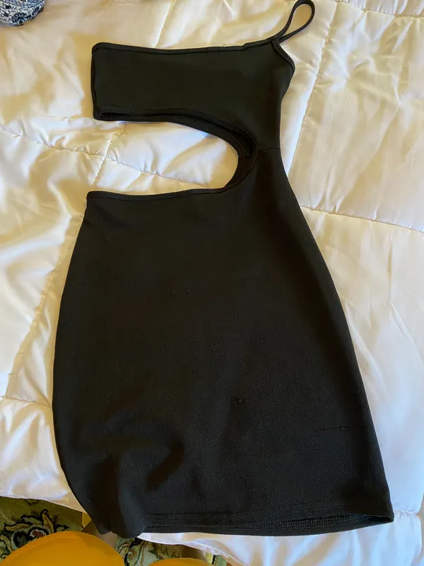 Pretty Little Thing Cut Out Dress - Image 4