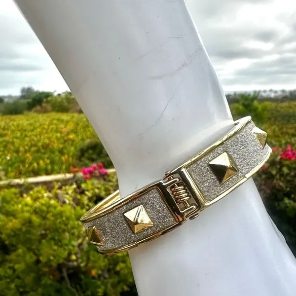 Silver and gold tone sparkly bangle hinged bracelet - Image 5