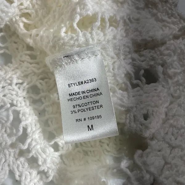 Crochet Knit Cropped Sleeveless Sweater Cardigan in white size M - Image 8