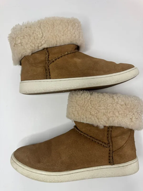 UGG Mika Classic Sneaker Boots Size 6.5 - Image 6