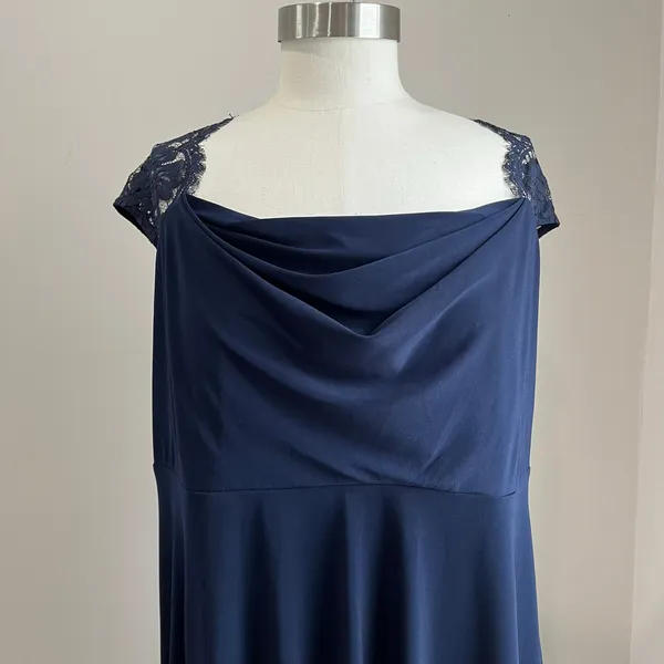 Catherine’s Navy Lace ‎ Draped Bodice Handkerchief Hem Formal Dress 1X - Image 4
