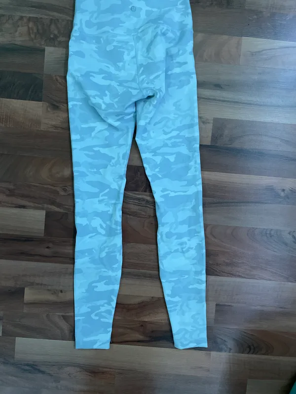 Lululemon white camo leggings - Image 4