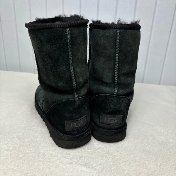 UGG Dark Suede Black ‎ Boots with Shearling Size 6 - Image 3