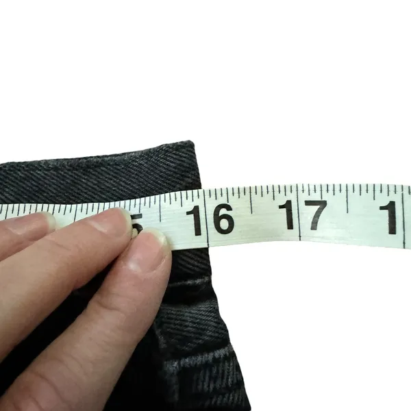 AGOLDE Riley Straight Crop Jeans Black Ripped - Image 9