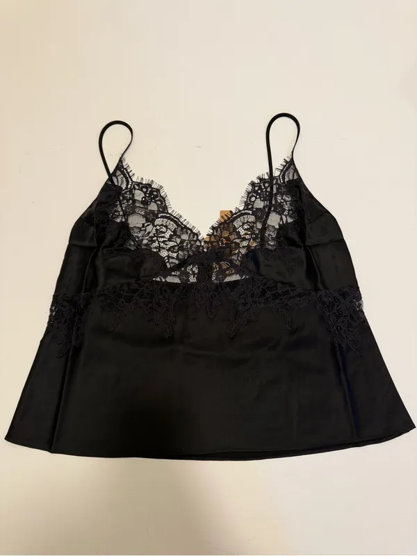 SKIMS Silk Lace Black Onyx Cami & Short Set Size Medium - Image 2
