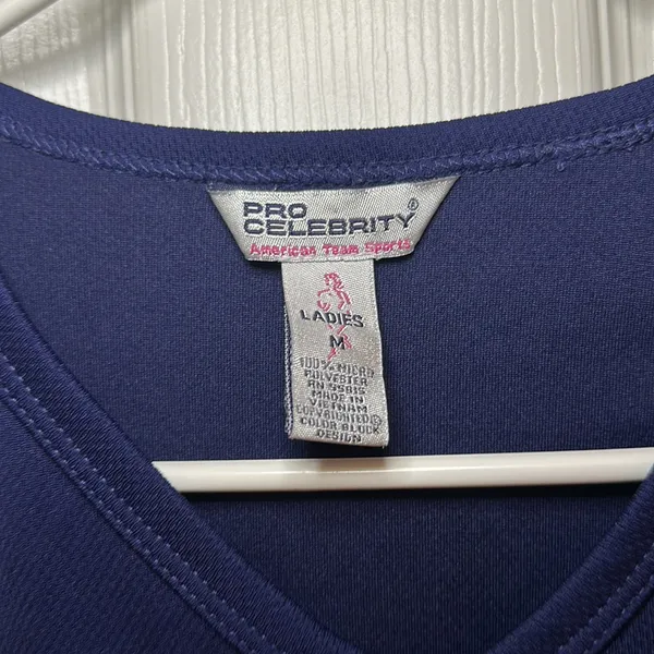 Pro Celebrity Women’s Auburn Tigers Short Sleeve V‎ Neck Top Size Medium - Image 3