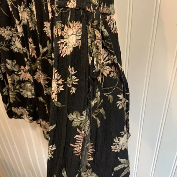 American Eagle NWT floral dress - Image 3