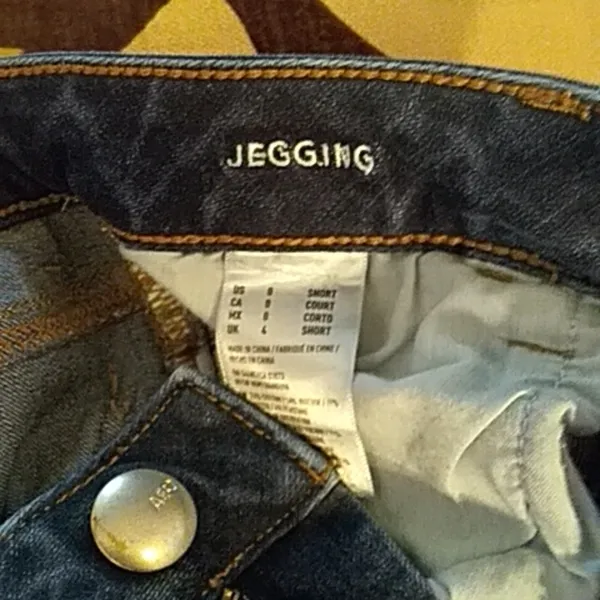 American Eagle 360° Super Stretch Distressed Jeggings Size 0Short - Image 7