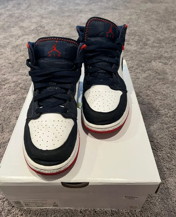 Air Jordan 1 Mid SE Olympic - Image 2