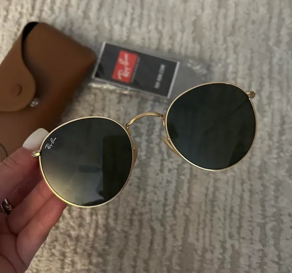 Round Metal Ray-Ban Sunglasses Gold - Image 4