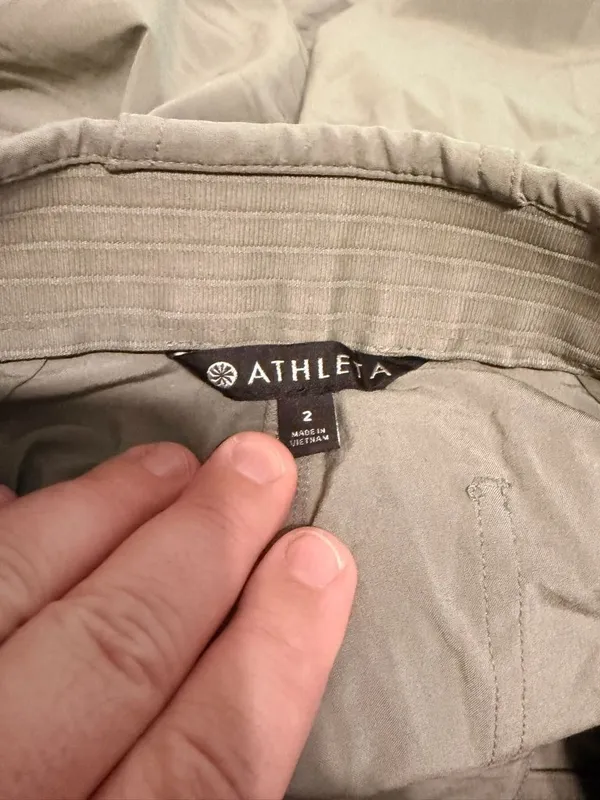 Athleta Tribeca Utility Crop Casual Pants in Laurel Olive Green Size 2 - Image 3