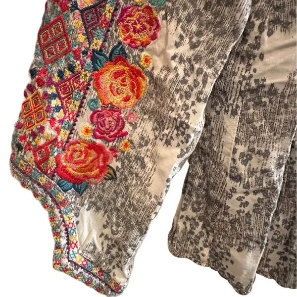 Savannah Jane Embroidered Boho Leopard Long Sleeve Blouse Size Large‎ - Image 8