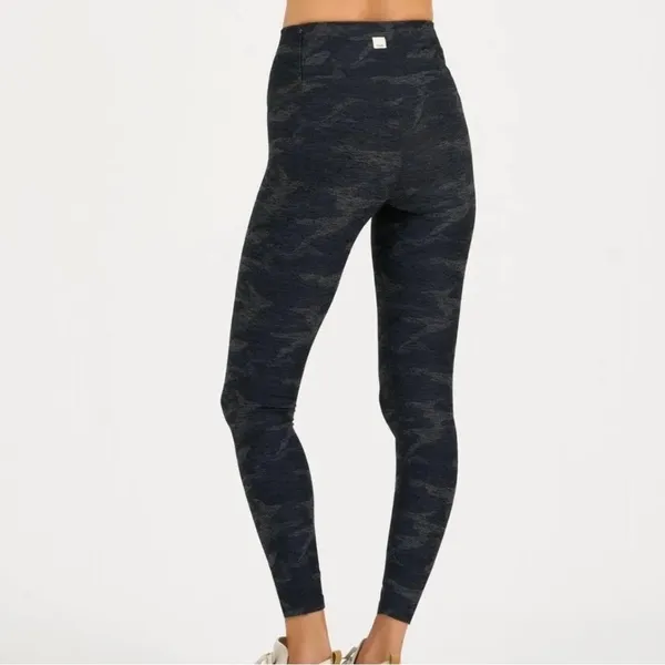 Vuori Clean‎ Elevation Leggings Black Camo Heather DreamKnit VW444 Small Active - Image 2