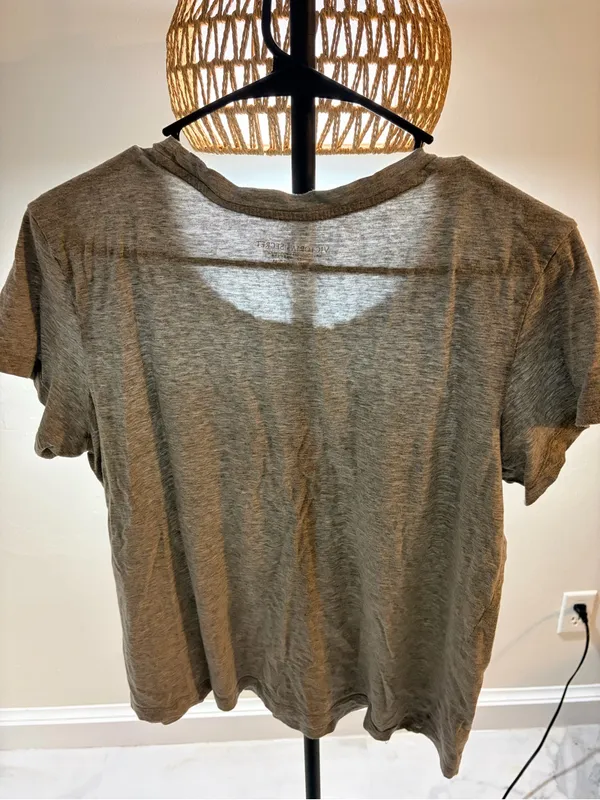 PINK Victoria's Secret Gray Short-Sleeve 'Bombshell' Graphic Tee - Image 4