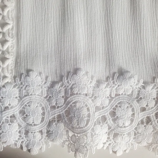 American Rag white crochet top size medium women's very pretty details - Image 2