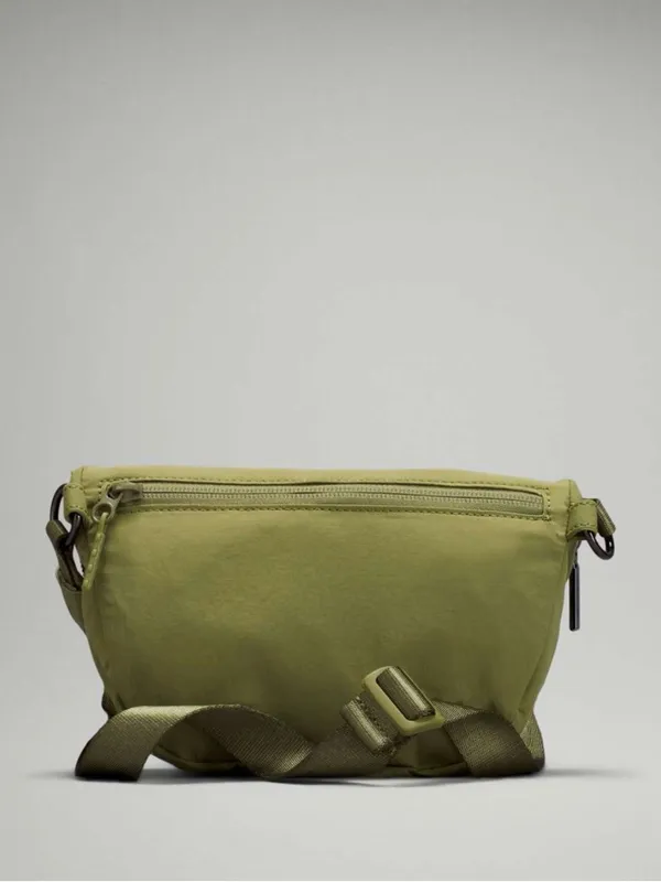 Lululemon All Night Micro Festival Bag *Zip Top - Image 2