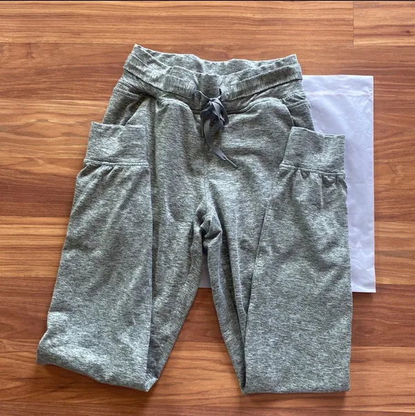 Select Jogger - Image 2