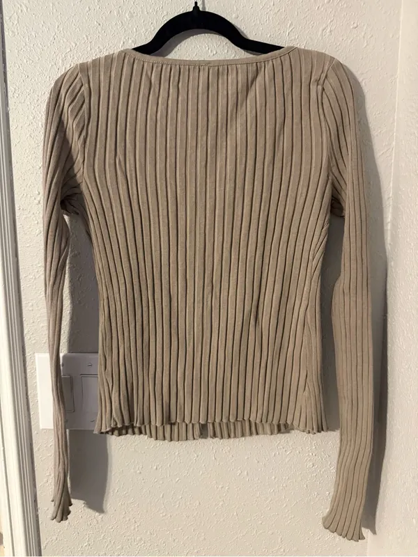 Free People Tilly. Long Sleeve Cardi in a taupe - Image 6
