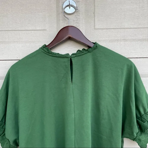 Ann Taylor Womens Shirt Green Knit Blouse Eyelet Lace Trim Short Sleeve Large - Image 5