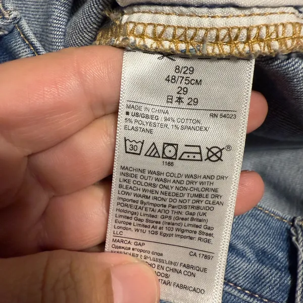 GAP “True Skinny” Distressed jeans. Size 8 has two spots in the front leg - Image 6