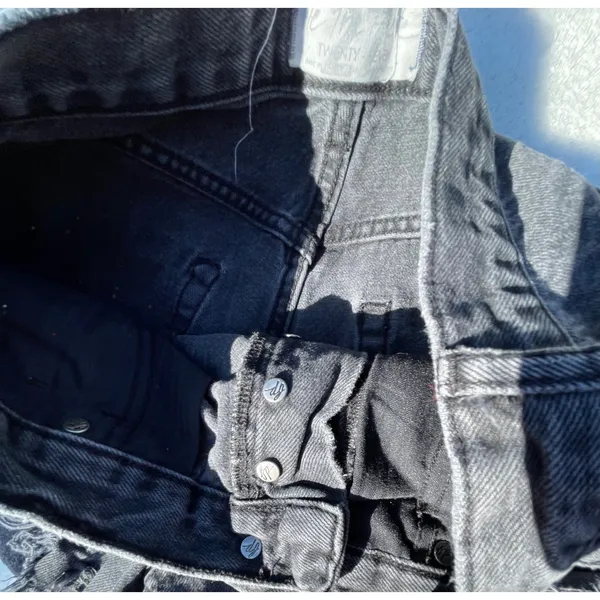 Free People We The Free Black Distressed Denim Shorts High‎ Rise Raw Hem Size 27 - Image 9