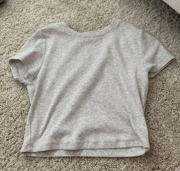 Garage crop top - Image 2