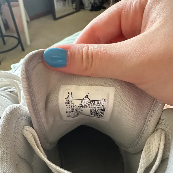 Nike Jordan 1 Mid Smoke Grey - Image 9