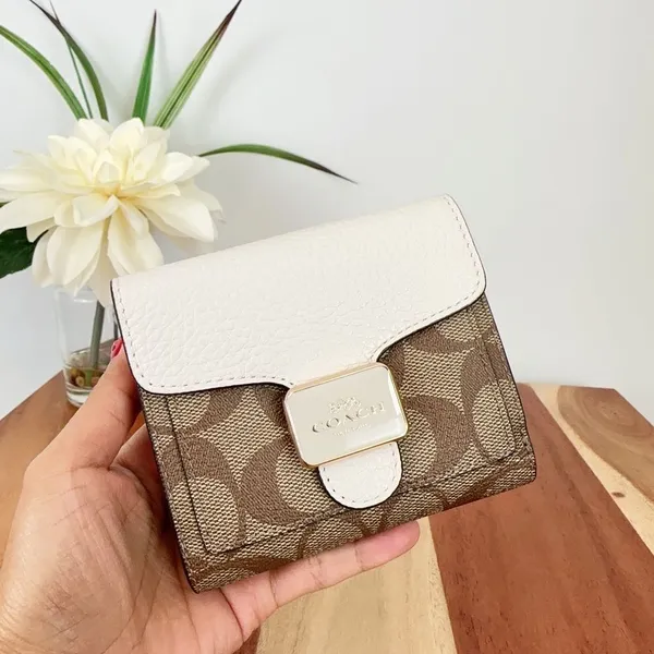 ‎Coach Pepper Wallet In Signature Canvas - Image 2