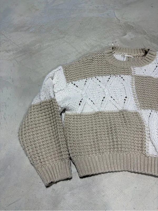 Pull & bear Beige and White Patchwork Cable Knit Sweater small - Image 2