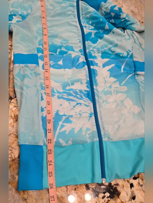 Lululemon Reversible Raja Jacket blue floral print L 8 - Image 4