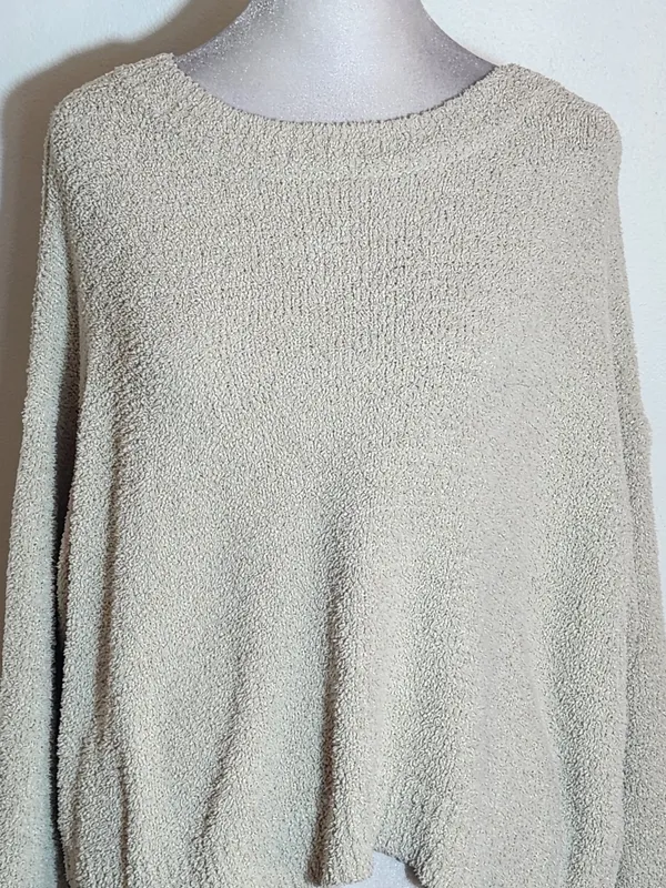 Double Zero Cream Fuzzy Cropped Sweater Size Small - Image 2