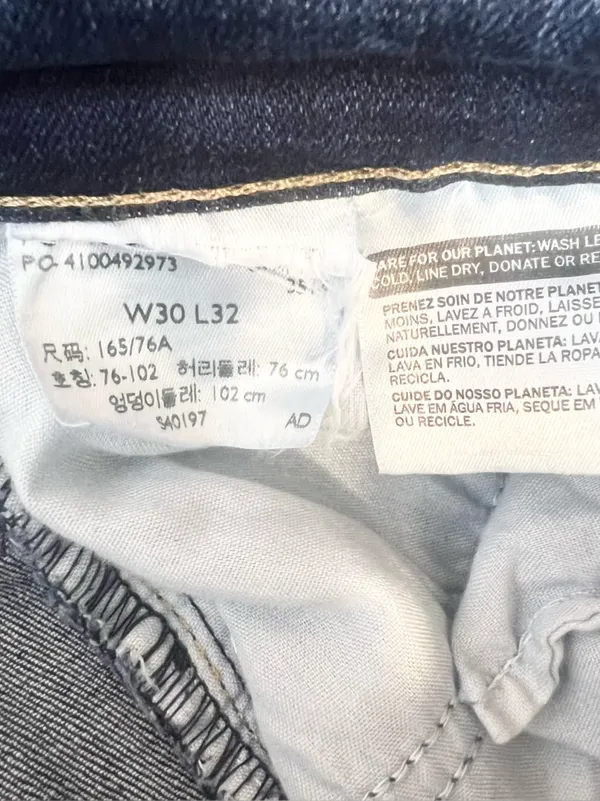 Levi's 725 High-Rise Bootcut Jeans Size 30 - Image 11