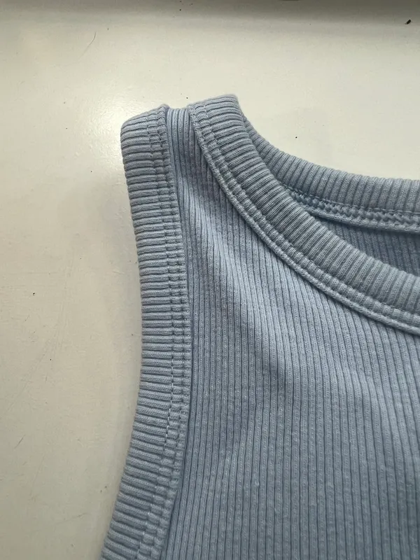 H&M Cropped Tank Top - Image 4