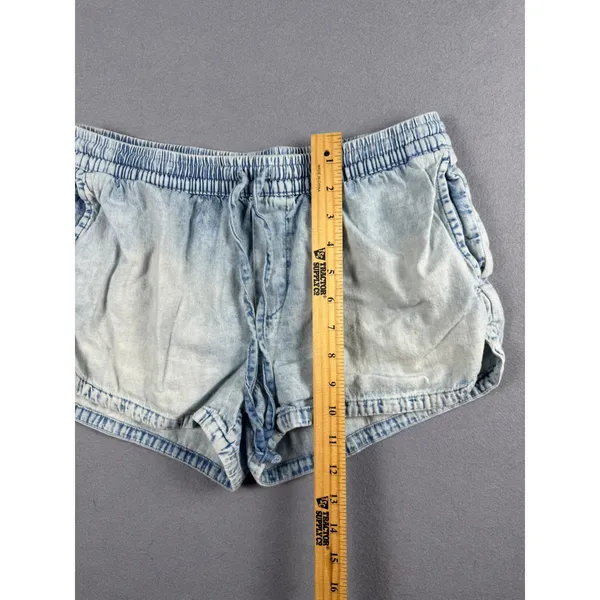 Aerie Light Wash Denim Look Smocked Waist Dolphin Shorts Blue Small - Image 2