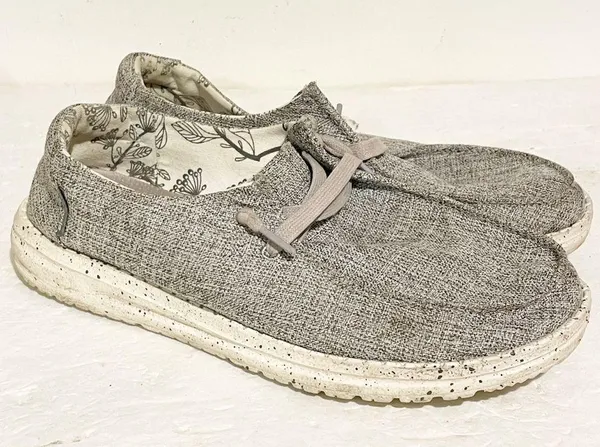 Hey Dude Wendy Linen Size 7 Loafers Gray Woven Slip On Flats Shoes - Image 3