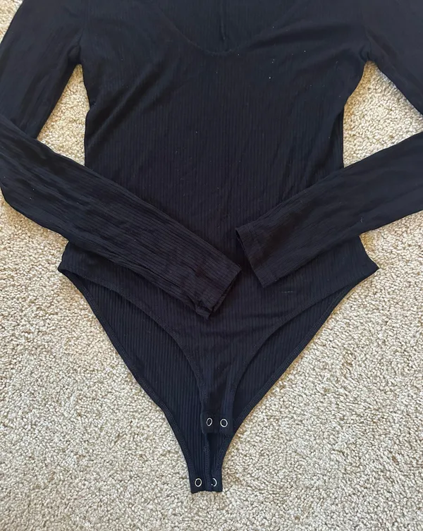 Forever 21 Ribbed V Neck Bodysuit - Image 2