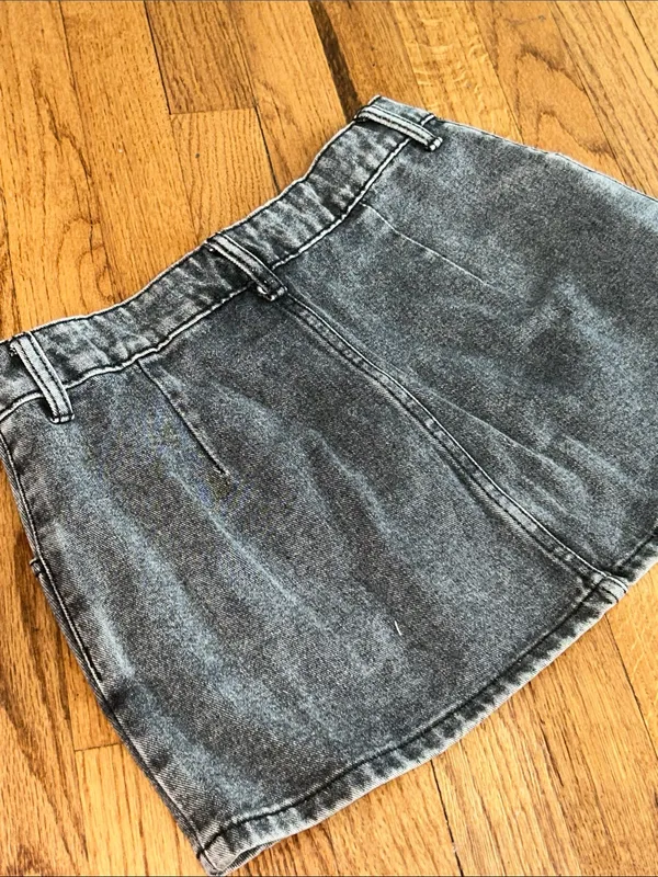 Romwe Gray Denim Mini Skirt with Black Cross Appliqués Medium NWT - Image 6