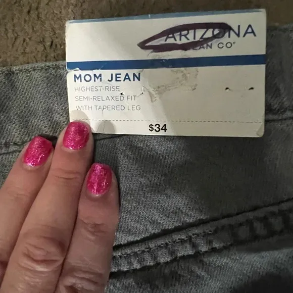 Arizona Jeans Co Mom Jeans Women's 1 7‎ Charcoal Wash Denim Tapered Leg NWT - Image 4