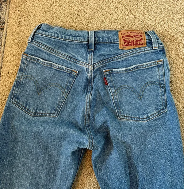 Levi's 501 High-Rise Straight-Leg Jeans - Image 3