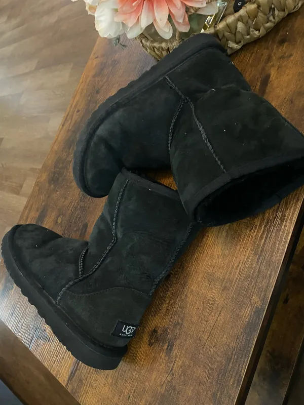 UGG Women’s Boots Classic - Image 4