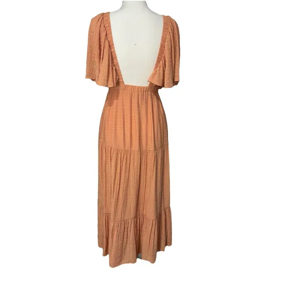 Vestique V-Neck Open Back Peach Ruffled Maxi Lined Dress Size M - Image 10