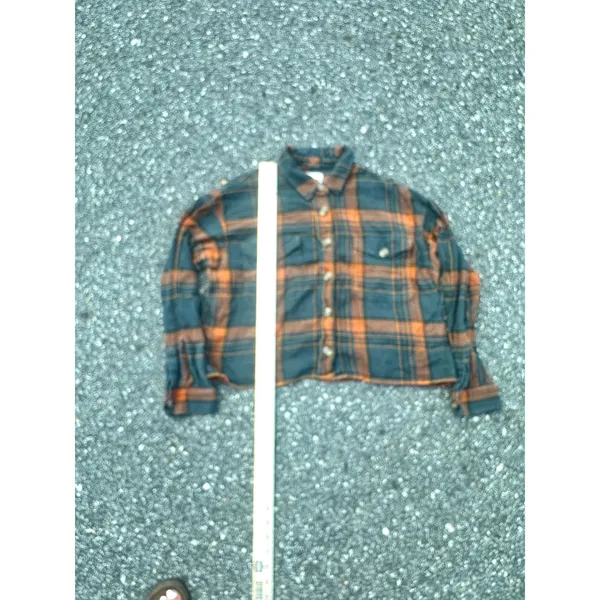 American Eagle Cropped Flannel Shirt Green Orange Plaid Raw Hem Small - Image 2