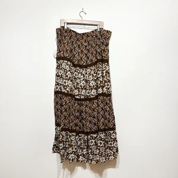 Joy & Ash floral patterned skirt mustard yellow tan and white Size 2x - Image 3