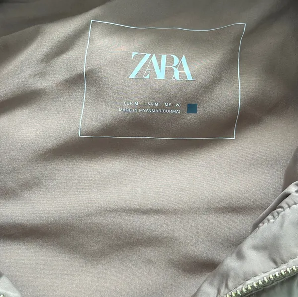 ZARA Fitted Puffer - Image 4