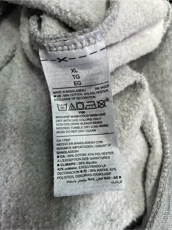 Old Navy Gray Crewneck Sweatshirt - Image 3
